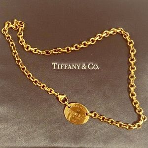 Return to Tiffany & Co. 18k Gold Oval Tag Choker